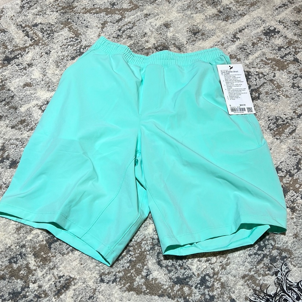 Lululemon Pace Breaker shorts 9”